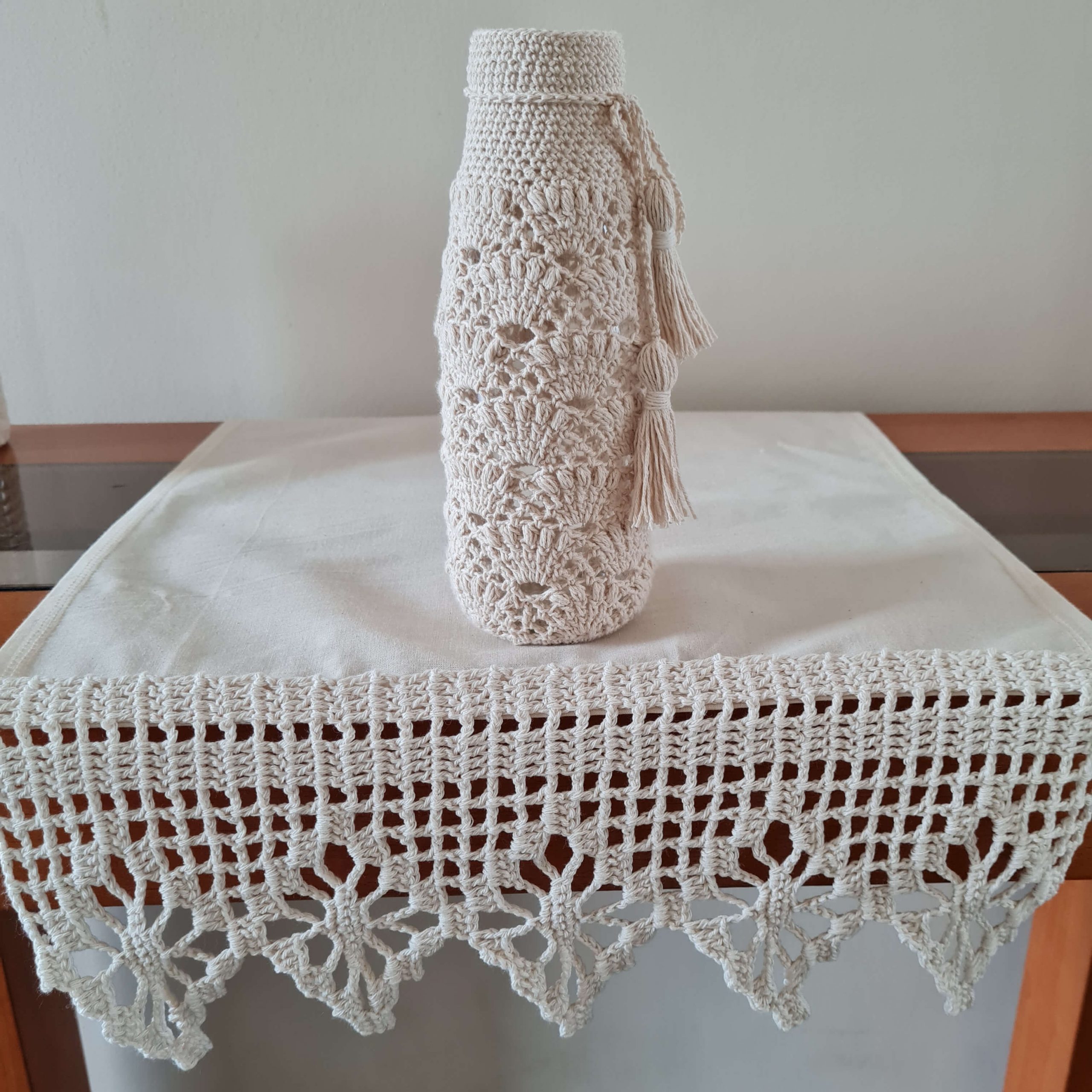 Botella decorada con tejido a crochet 3